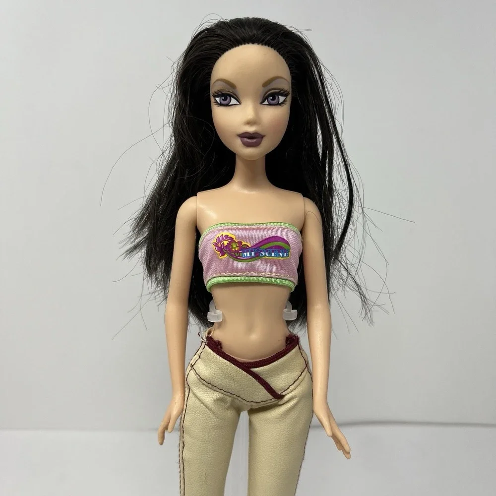Barbie My Scene‎ Nolee Doll Hanging Out Trendy Teen Fashion Collectible Gift